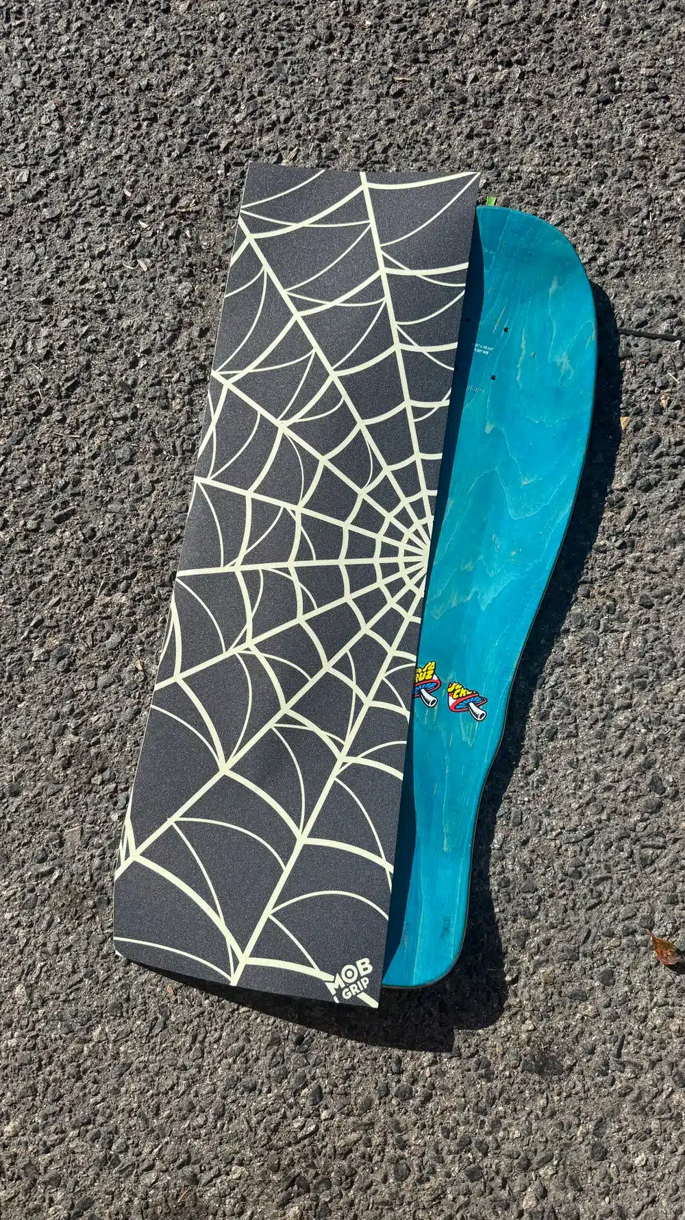 88483955 165037 89733 10in x 33in Glow Web Sheet Mob Skateboard Grip Tape color graphic 1000x